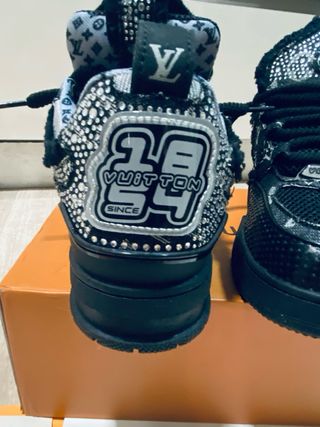 Zapatillas Louis Vuitton Skate Negras y Plateadas