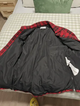 Chaqueta sobrecamisa cuadros roja y negra