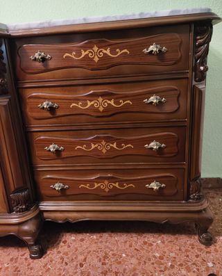 Buffet Madera Nogal y Mármol