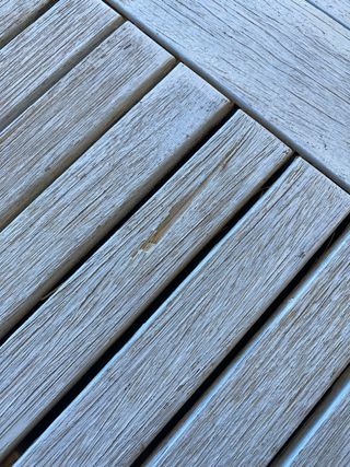 Mesa oval extensible y 4 Sillas de madera de teca