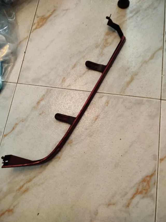 Cejilla faro delantero derecho Citroen Xantia