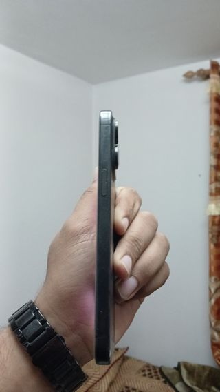 iPhone 15 Pro Max 89% Batería