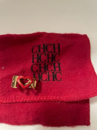 Anillo Carolina Herrera Corazón Oro