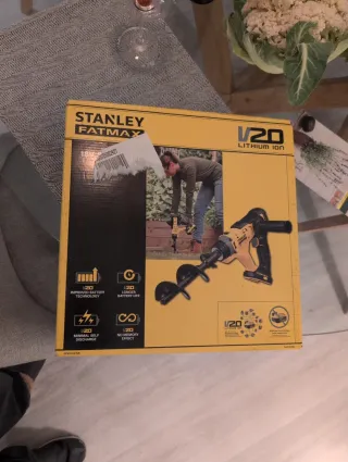 Taladro de tierra Stanley Fatmax V20