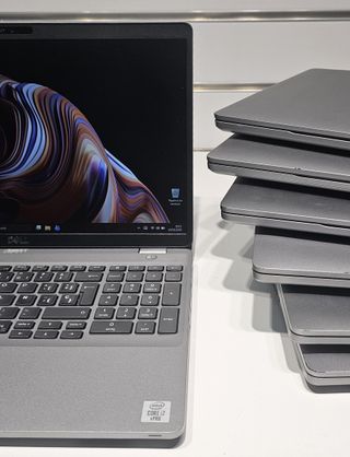 Dell 5511 i7-10850 16ram 512ssd Geforce MX250