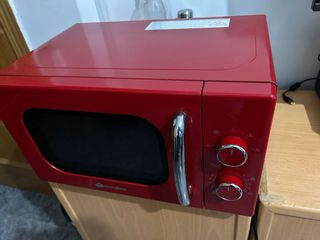 Microondas Mandine Rojo