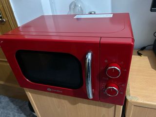 Microondas Mandine Rojo