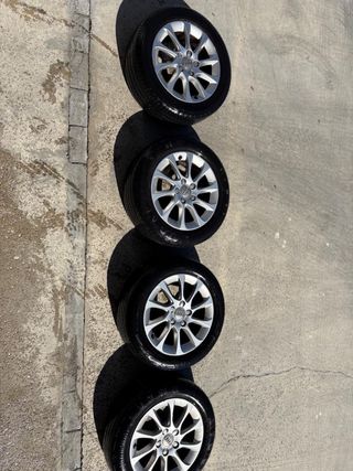 Neumático Continental 205/55 R16 W