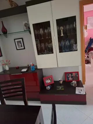 Comedor Venge y Blanco con Vitrina