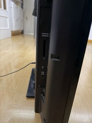 TV Panasonic Viera 32 - Ideal Consolas