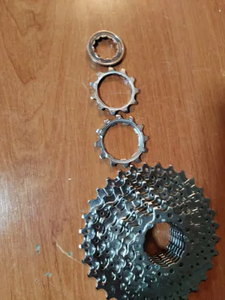 SHIMANO SLX 9v 11/32 Piñones Nuevo