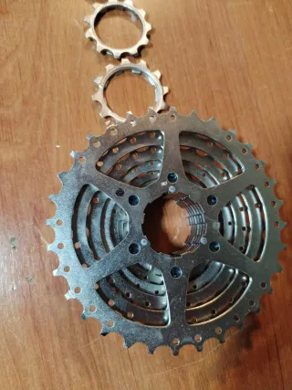 SHIMANO SLX 9v 11/32 Piñones Nuevo