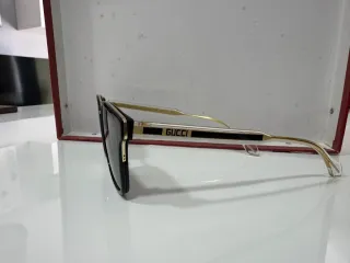 Gafas de sol Gucci GG0563SKN 001