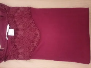 Blusa H&M burdeos encaje algodón