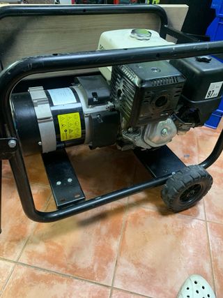 Generador Honda DGH8000B