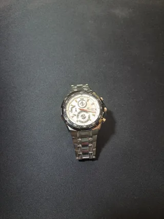 Reloj Casio Plateado y Blanco