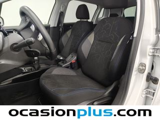 Peugeot 2008 BlueHDi 100 Signature 73 kW (100 CV)