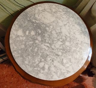 Mesa auxiliar madera y mármol jaspeado