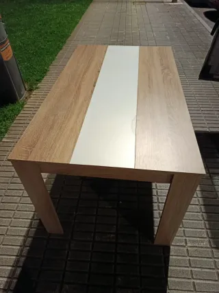 Mesa de comedor madera y cristal