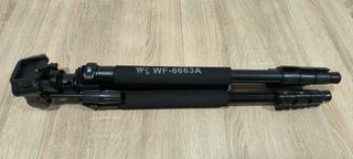 Trípode Weifeng WF-6663A con funda