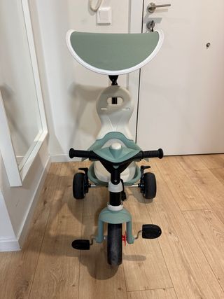 Triciclo infantil.