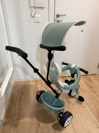 Triciclo infantil.