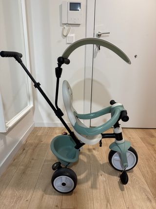 Triciclo infantil.