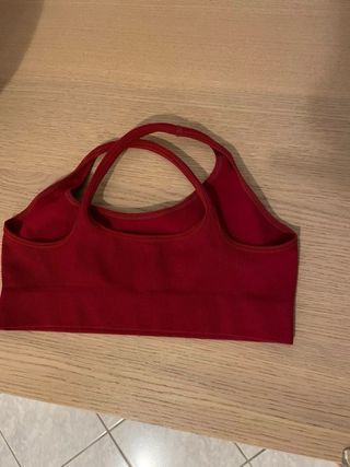 Top sportivo SHEIN rosso tg. S