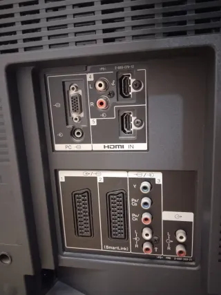 TV SONY. BRAVIA de 32 pulgadas