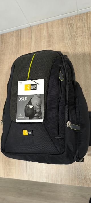 Mochila Case Logic DSLR Sling Negra