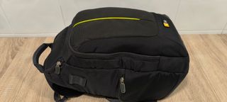 Mochila Case Logic DSLR Sling Negra