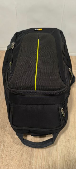 Mochila Case Logic DSLR Sling Negra