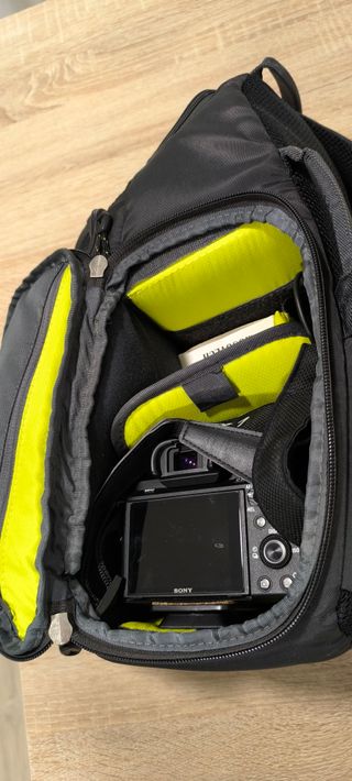 Mochila Case Logic DSLR Sling Negra