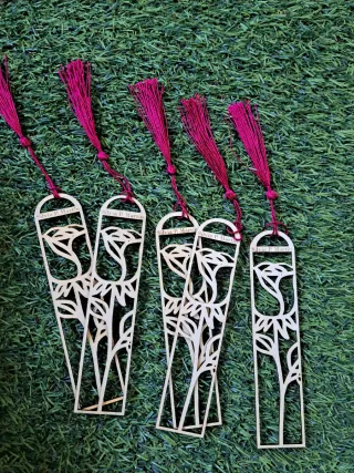 Marcapáginas personalizados de madera