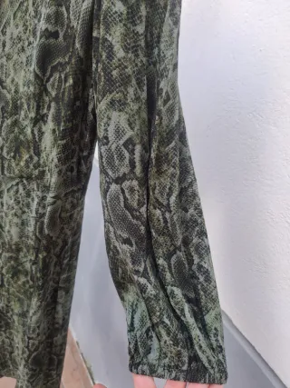 Vestido Talla L. Medidas en descripción