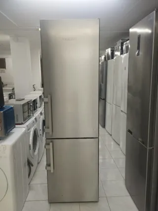 NEVERA MARCA LIEBHERR Acero inoxidable 2+60cm