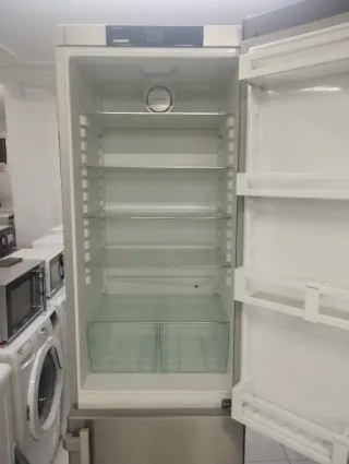 NEVERA MARCA LIEBHERR Acero inoxidable 2+60cm