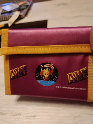 Cartera Alf 80s Morado y Amarillo
