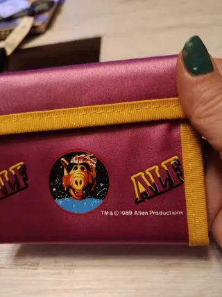 Cartera Alf 80s Morado y Amarillo