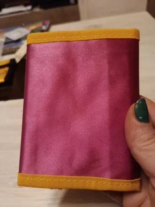 Cartera Alf 80s Morado y Amarillo