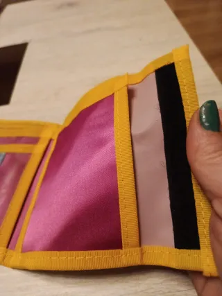 Cartera Alf 80s Morado y Amarillo