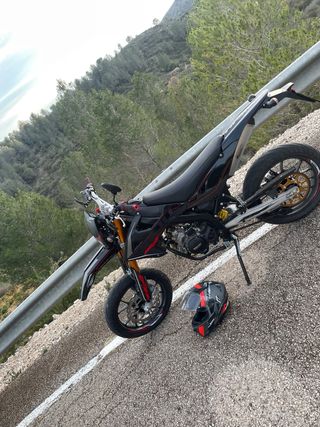 Rieju MRT Pro 49cc Supermotard