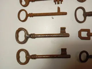 Lote 16 llaves antiguas