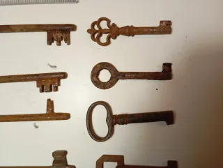 Lote 16 llaves antiguas