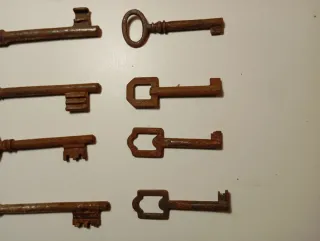 Lote 16 llaves antiguas