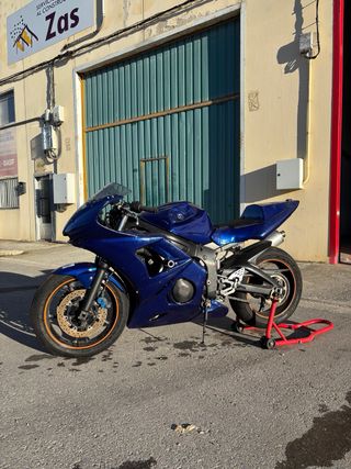 Yamaha R6 Circuito