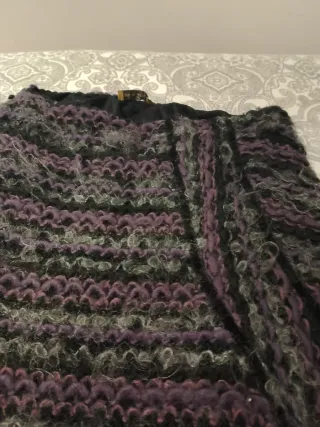 Falda tejida mujer morada y gris