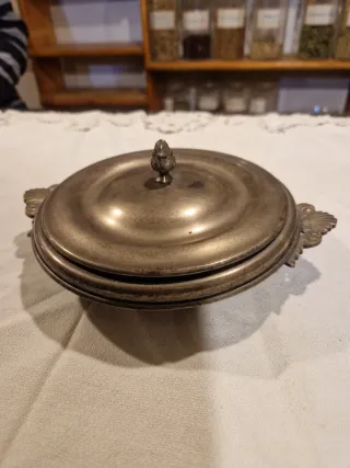 Recipiente de peltre