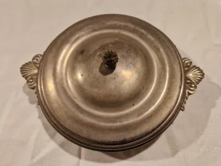 Recipiente de peltre