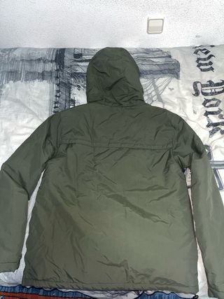 Chaqueta Pull&Bear verde militar